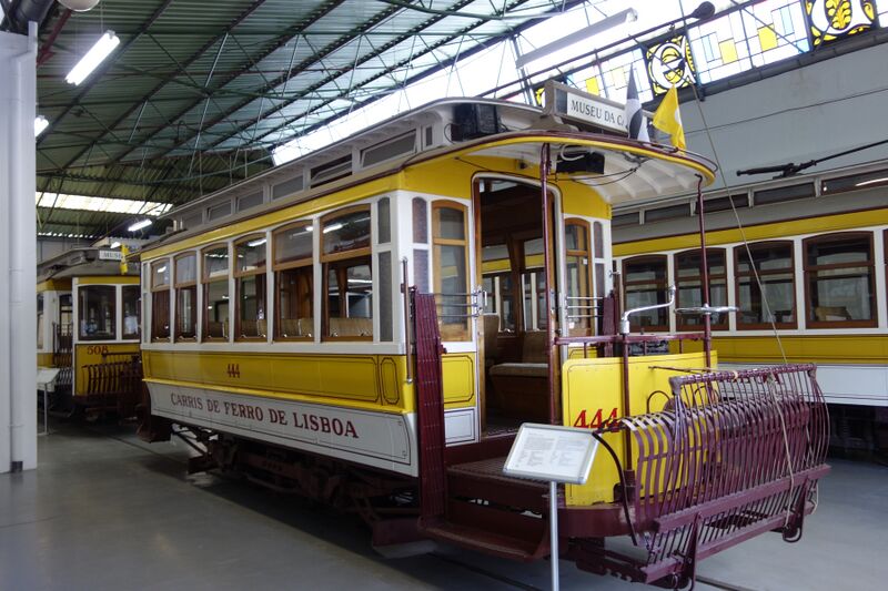 Datei:Lissabon 444 SantaAmaro20181003.jpg